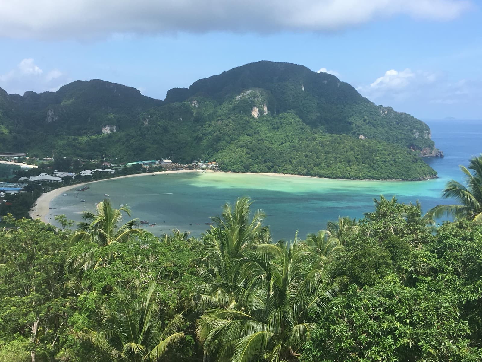 Yongkasem Bay